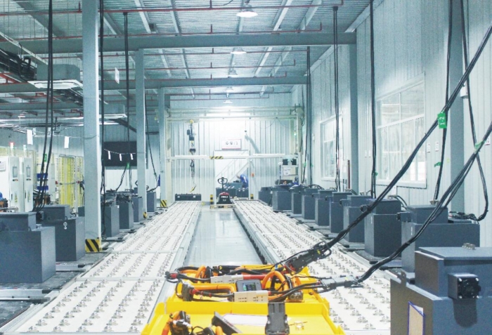 What are the advantages of lifepo4 cells we use for forklift batteries?